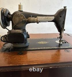 Singer Model 66 Sewing Machine withCabinet 1930 VINTAGE Serial AD-047279