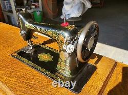 Singer Model 66 Treadle Sewing Machine Mfg. 1912