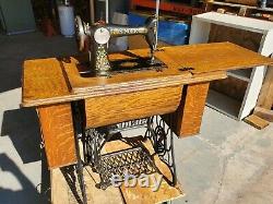 Singer Model 66 Treadle Sewing Machine Mfg. 1912