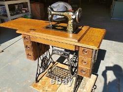 Singer Model 66 Treadle Sewing Machine Mfg. 1912