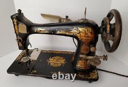 Singer Sewing Machine 1905 Vintage B1057786 For Parts or repair project