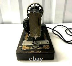 Singer Sewing Machine 1923 Ornate Black Gold Antique Locking Bentwood Case + Key