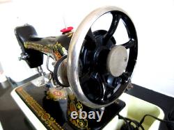 Singer Sewing Machine 66 Red Eye