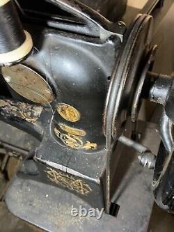Singer Sewing Machine 92-4 Leather Shoes Boots Saddle Antique Cast Iron A+ Cond