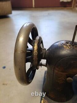 Singer Sewing Machine Antique Sphinx Treadle Head Untested