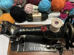 Singer Sewing Machine Antique With All The Parts And All The Sewing Stuff