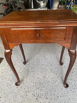 Singer Sewing Machine Burl Walnut Cabinet Queen Anne 201, 15-91 66