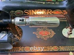 Singer Sewing Machine Made 1920 With Case And Works G8023264 Vintage