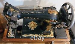 Singer Sewing Machine Model 128 G Series + Motor & Light & Case & More! 1910