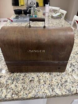 Singer Sewing Machine Model 99 1928 AC204132 with Extras Just Serviced