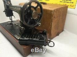 Singer Sewing Machine Serial #14977504 Vtg Made In USA Works! Rare Wow Model 20