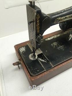 Singer Sewing Machine Serial #14977504 Vtg Made In USA Works! Rare Wow Model 20