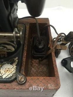 Singer Sewing Machine Serial #14977504 Vtg Made In USA Works! Rare Wow Model 20