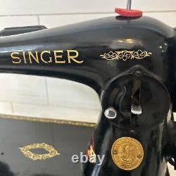 Singer Sewing Machine Series 15-91 (Serial AJ481341) Works Perfectly