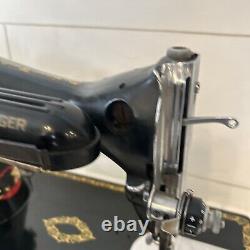 Singer Sewing Machine Series 15-91 (Serial AJ481341) Works Perfectly