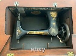 Singer Sewing Machine Sphinx with Table