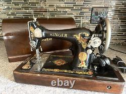 Singer Sewing Machine Vintage 1923 Model 128 Rare Red Eye Design withLid Untested