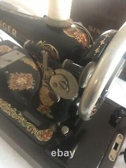 Singer Sewing Machine Vintage #4048847 28k Bentwood Case Beautiful