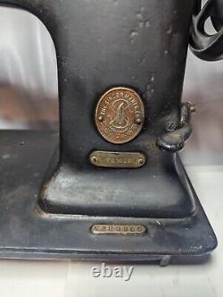 Singer Sewing Machine Vintage 72W12 Hemstitch Antique