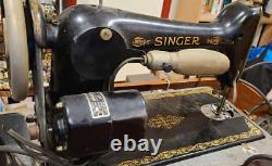 Singer Sewing Machine model 96, from 1926, Works, electric hand crank with cover