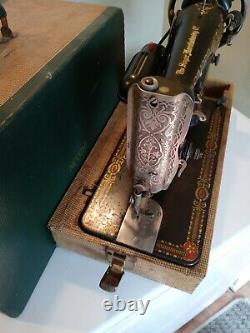 Singer Sewing Machine vintage antique 1911 sn G9741544