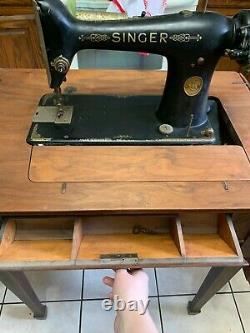 Singer Sewing Machine with Singer Sewing Table
