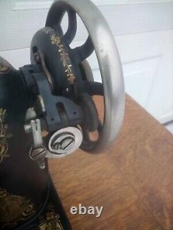 Singer Treadle Sewing Machine Head G4224873 Spins Freely Circa 1916