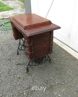 Singer Treadle Sewing Machine with 7 drawers