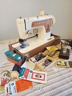 Singer Vintage metal sewing machine 239 leather lace+zigzagger blind stitch+++