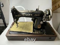 Singer Y Series 1922 Vintage Sewing Machine with Lid & Manual Serial Y702763