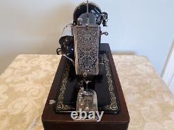 Superb Antique 1927 Singer Sewing Machine Model 99k Case Fully Tested