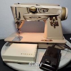 TESTED SINGER 500a Rocketeer Sewing Machine & Accessories WORKS GREAT! See Video