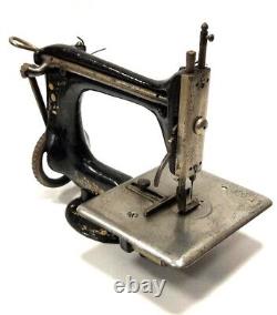 TOP antique & rare domestic sewing machine SINGER 24/26 circa 1919