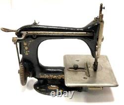 TOP antique & rare domestic sewing machine SINGER 24/26 circa 1919