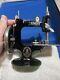 The Singer Manufacturing Co. Vintage Miniature Sewing Machine 20 Mint! #2