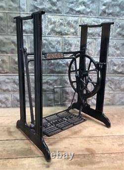 Treadle Sewing Machine, Cast Iron Base, Industrial Age Singer Steampunk QL