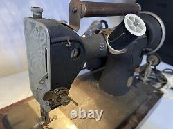 VERY RARE UNIQUE FIND 1930ish vintage black sewing singer machine af238106