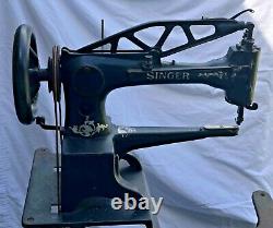 VINTAGE 1915 SINGER 29-4 INDUSTRIAL COBBLER LEATHER TREADLE SEWING MACHINE Works