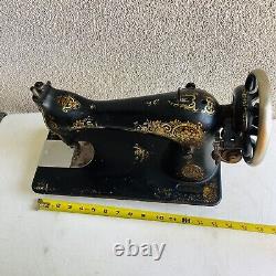 VINTAGE ANTIQUE 1900s SINGER CAST IRON SEWING MACHINE HEAD ONLY