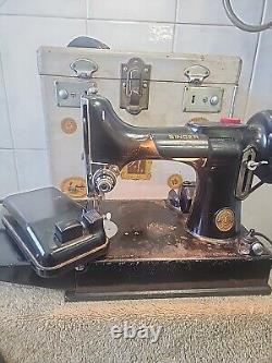 VTG 1937 Antique 1930s Singer Featherweight Sewing Machine with Case Tray Extras