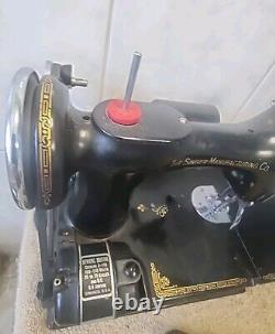 VTG 1937 Antique 1930s Singer Featherweight Sewing Machine with Case Tray Extras