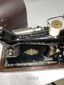 VTG Singer Model 99k-13 Sewing Machine /Bentwood Case, Knee Lever, Light, Works