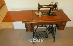 Vintage 1899 Singer Treadle Sewing Machine And 5 Drawer Table Cast Iron Pedal