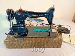 Vintage 1909 SINGER Model 66 #D1351276 Sewing Machine in Case CLEAN & SERVICED