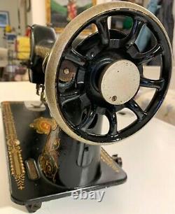 Vintage 1911 Singer Sewing Machine #g9649947 Gorgeous