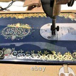 Vintage 1920 Singer Sewing Machine