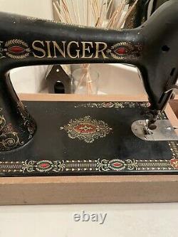 Vintage 1921 Singer Sewing Machine Head, Model #66 Red Eye Black Floral G8878548