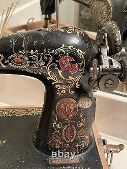 Vintage 1921 Singer Sewing Machine Head, Model #66 Red Eye Black Floral G8878548
