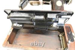 Vintage 1923 Singer Model 101 Sewing Machine With Portable Case + knee lever