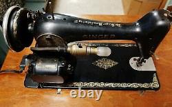 Vintage 1928 Singer Sewing Machine